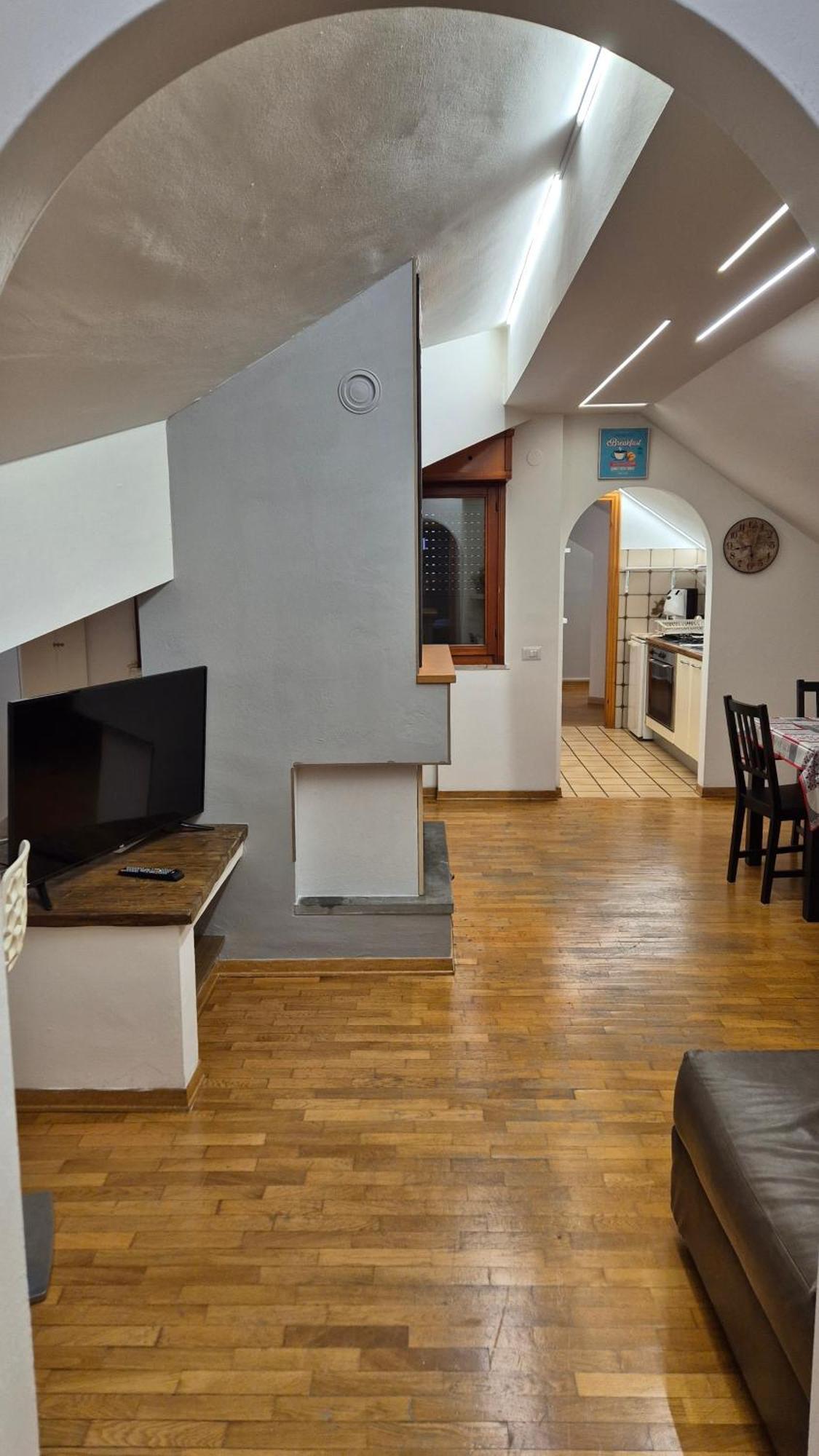 Zia Peppa Apartment Castel Di Sangro Luaran gambar