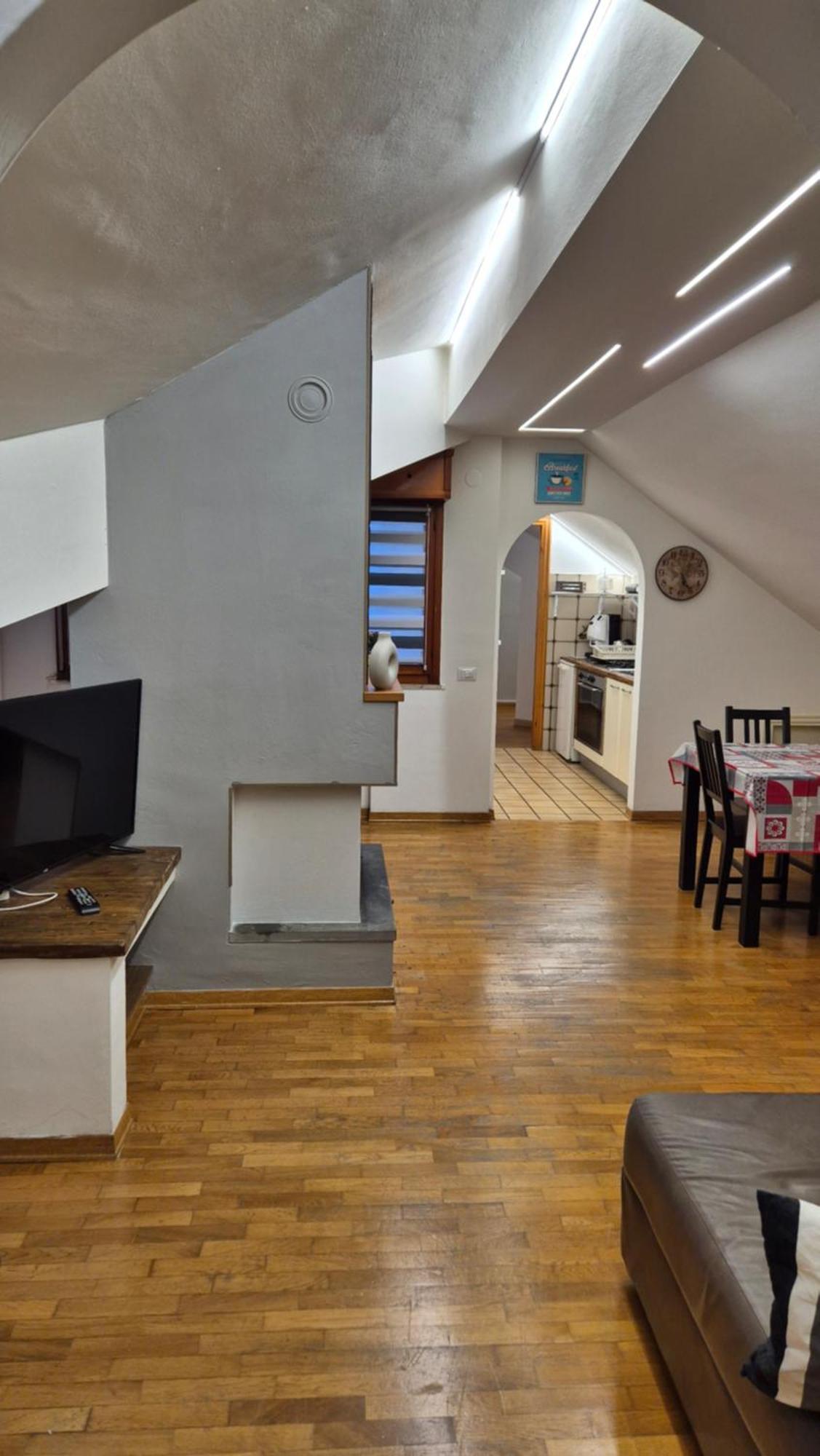 Zia Peppa Apartment Castel Di Sangro Luaran gambar